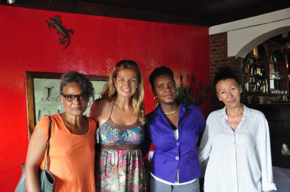 Despedida do Le Perroquet, em Pétion-Ville, no subúrbio da capital Port-au-Prince, no Haiti. Hora de seguir para o aeroporto com a Elise